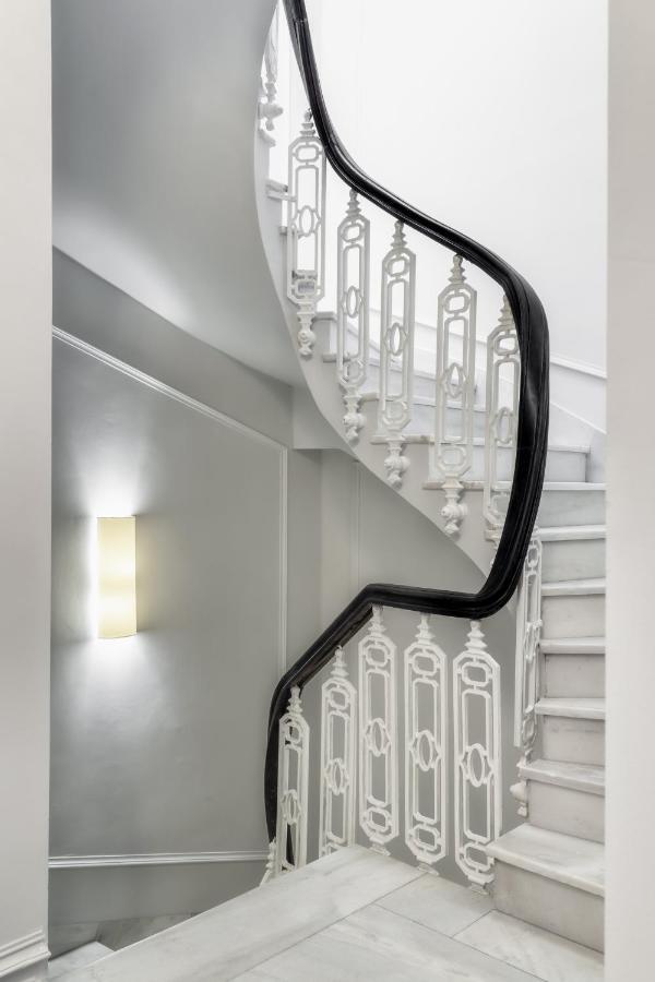 אתונה Praxitelous Luxury Suites מראה חיצוני תמונה