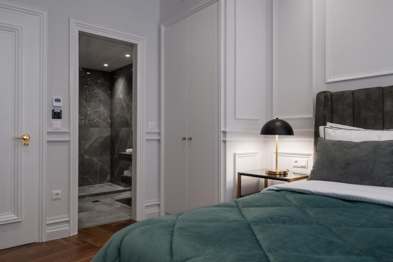 אתונה Praxitelous Luxury Suites מראה חיצוני תמונה